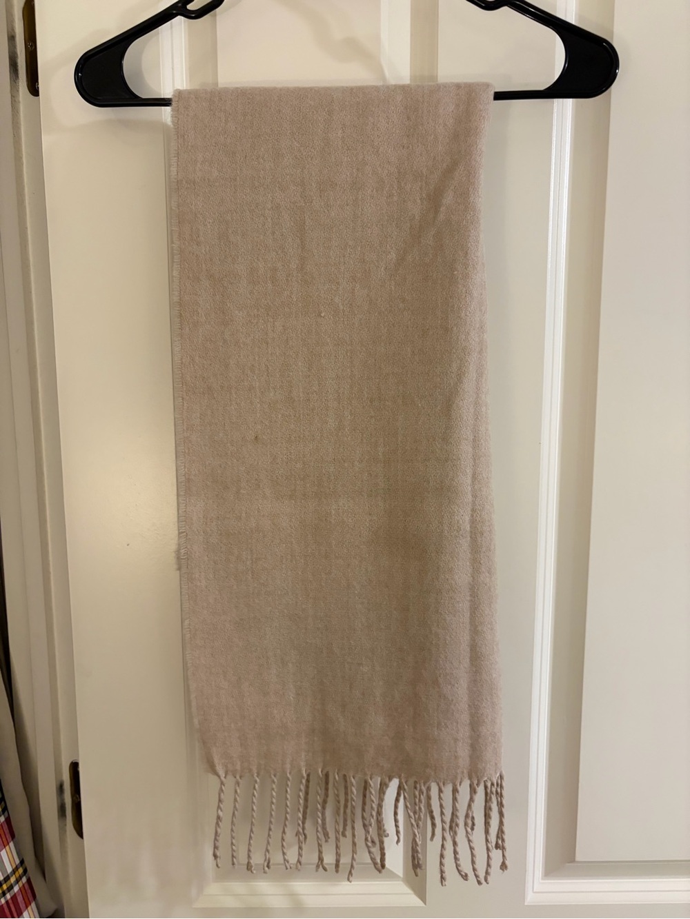 H&M Light Beige Fringe Scarf